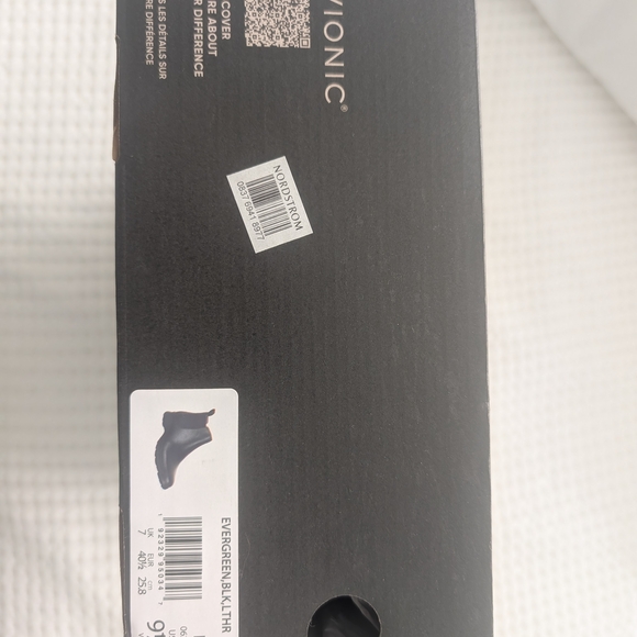 Vionic Women's Black Chelsea Boots 9.5 - Picture 5 of 5